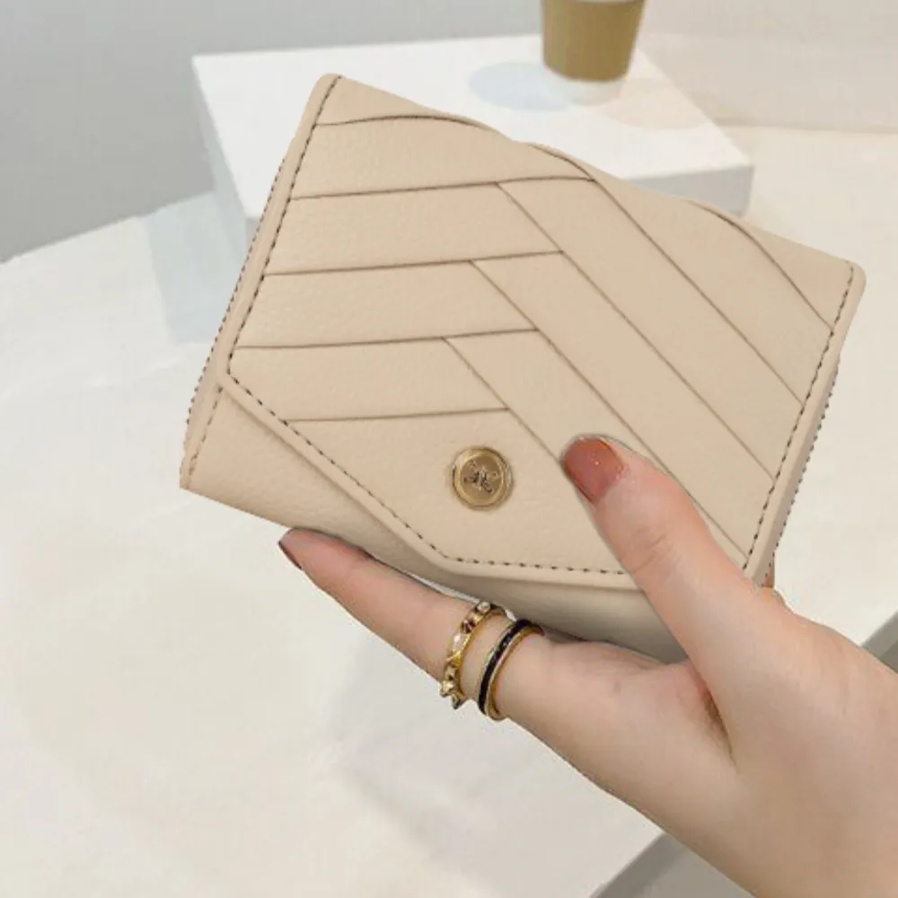 Cream Pleated Leather Bi Fold Purse