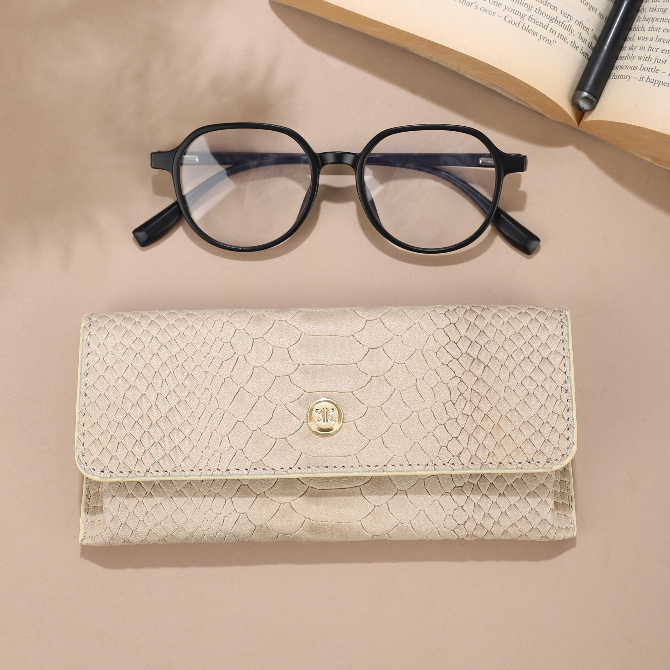 Cream Premium Leather Eyewear Case with Iconic British Flair