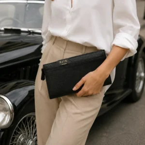 Pristine Black Bi-Fold Purse